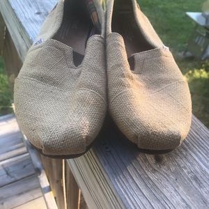 Men’s Toms size 11 Burlap slip on .